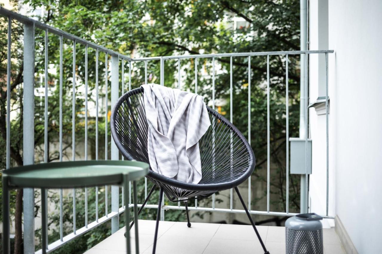 Turnkey I Balcony Studio Appartement Praag Buitenkant foto