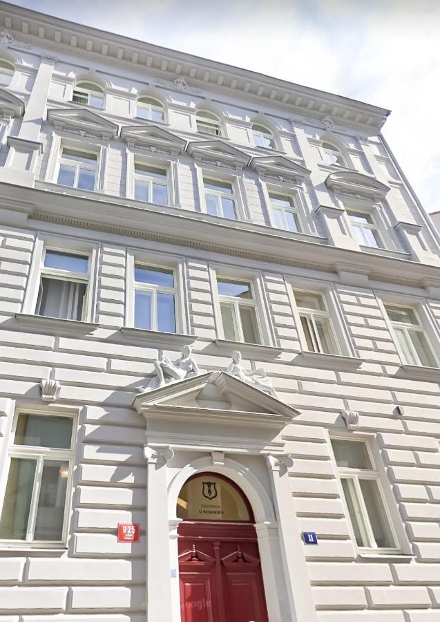 Turnkey I Balcony Studio Appartement Praag Buitenkant foto
