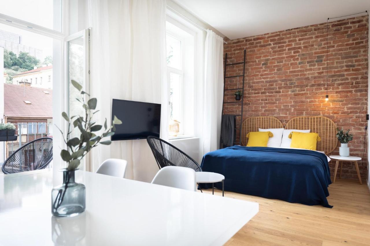 Turnkey I Balcony Studio Appartement Praag Buitenkant foto